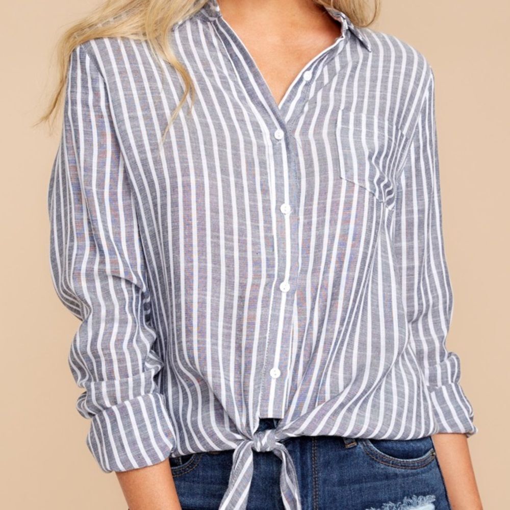 Red dress boutique to be told stripe tie top